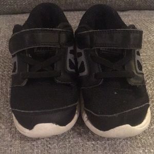 Black Nike Toddler Sneakers, size 7